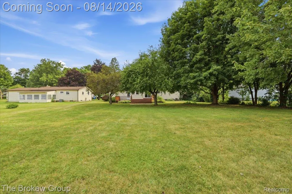 1250 Kingston Avenue Mundy Township, MI 48507