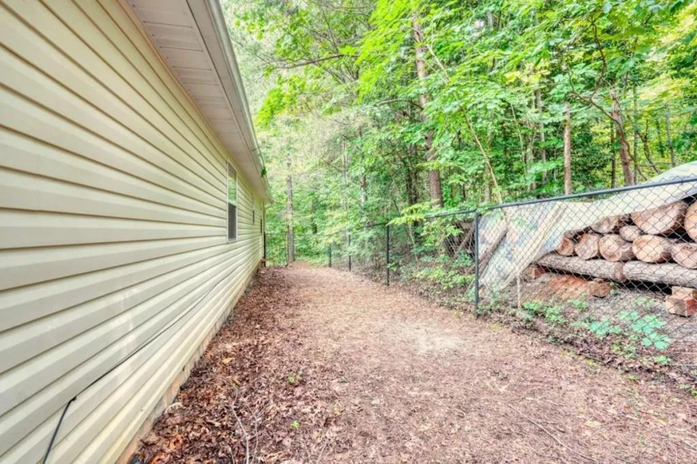 553 Grayce Lane Hiawassee, GA 30546