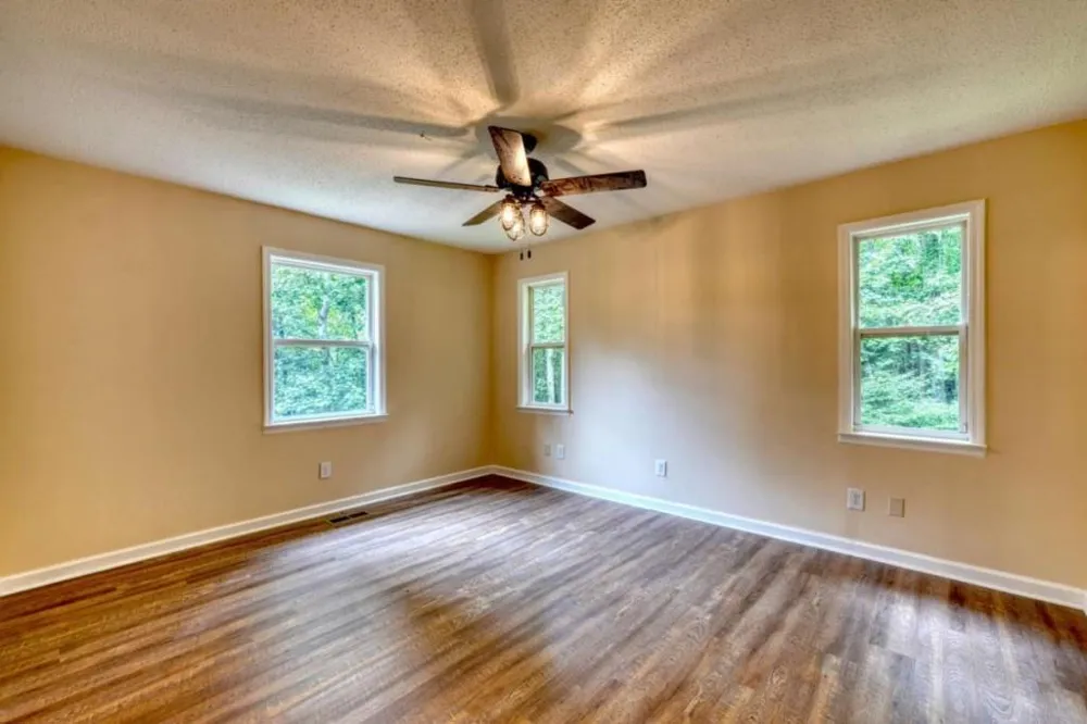 553 Grayce Lane Hiawassee, GA 30546