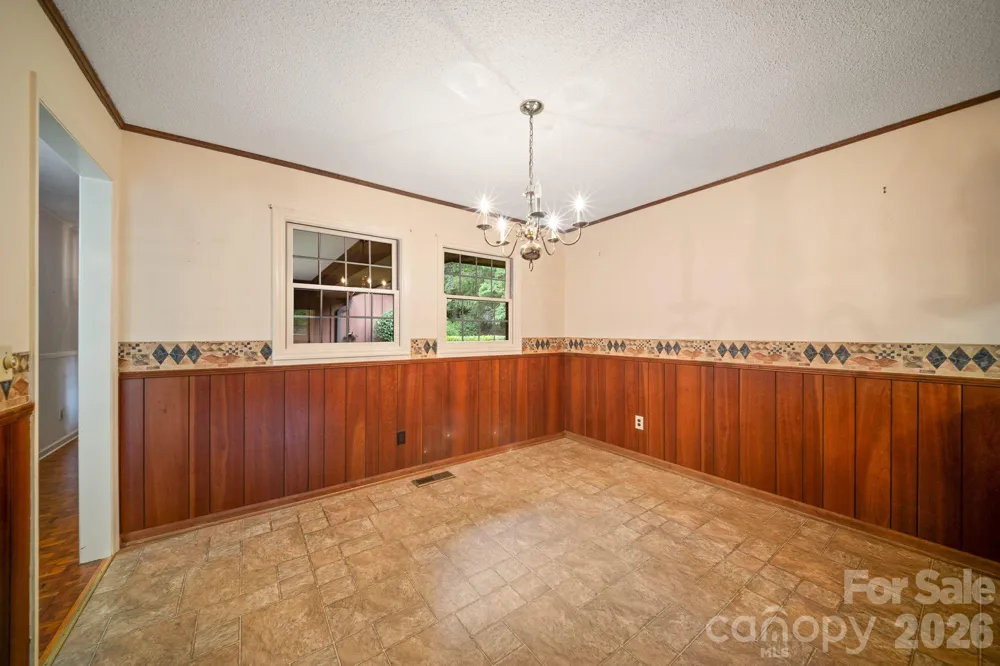 140 Redwood Street Brevard, NC 28712