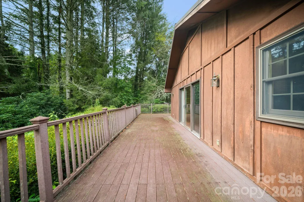 140 Redwood Street Brevard, NC 28712