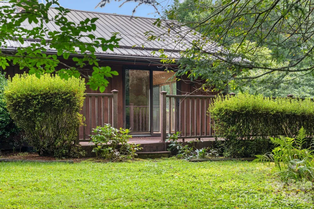 140 Redwood Street Brevard, NC 28712
