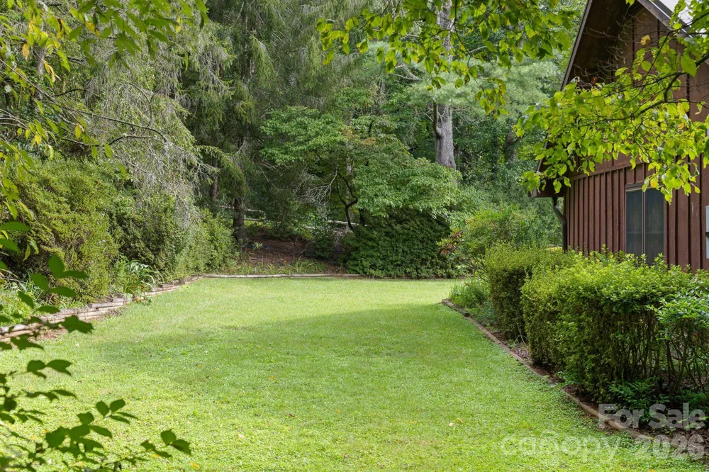 140 Redwood Street Brevard, NC 28712