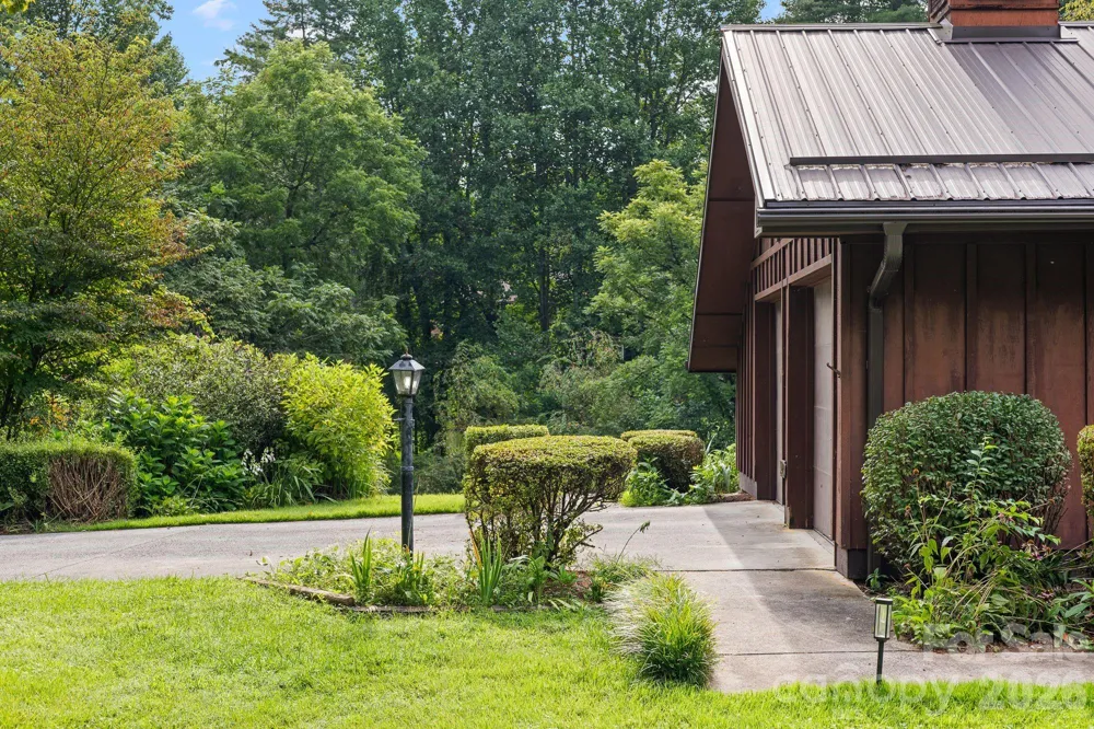 140 Redwood Street Brevard, NC 28712