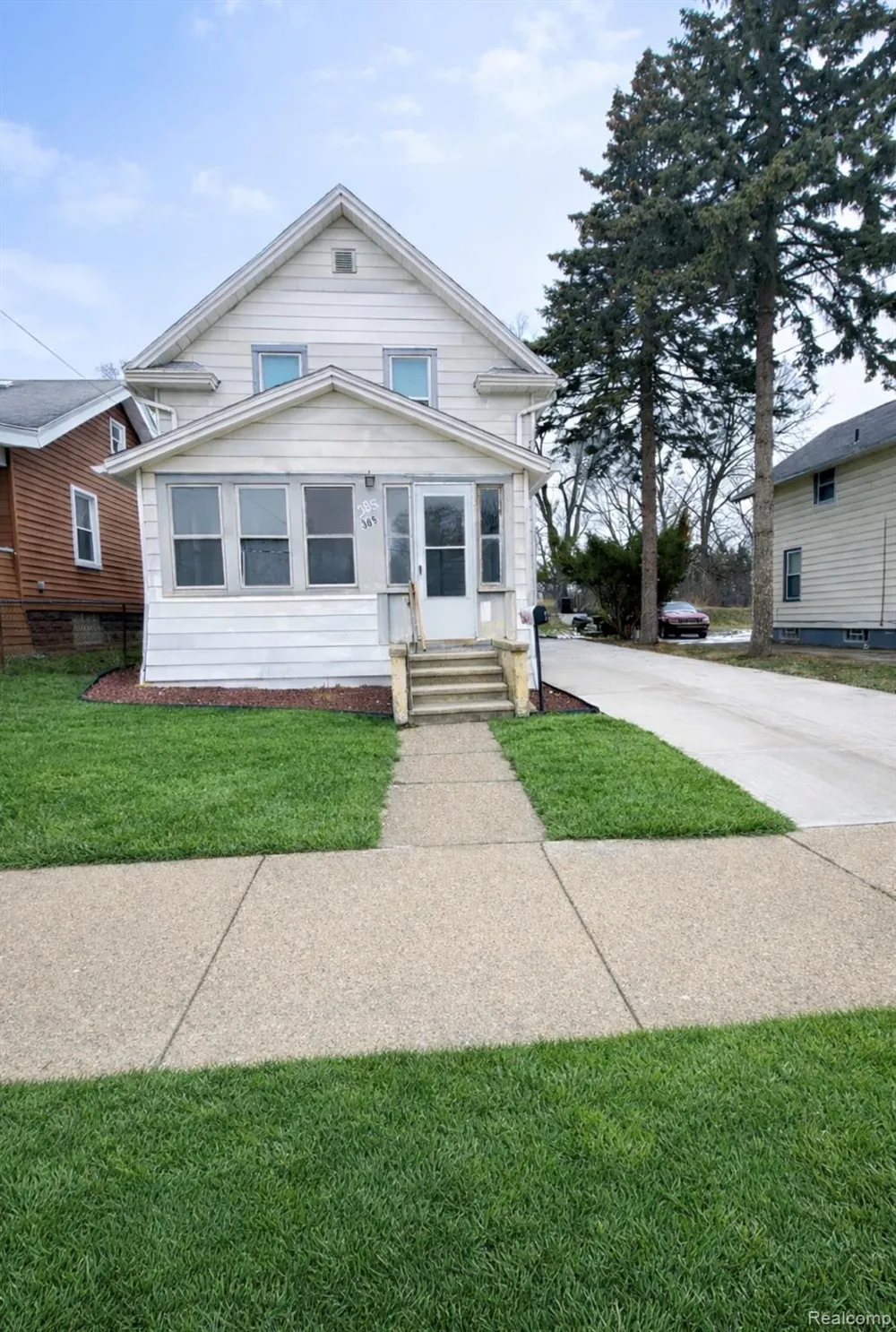 385 Whittemore Street Pontiac City, MI 48342