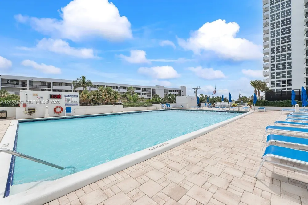 531 Ocean Blvd #1005 Pompano Beach, FL 33062