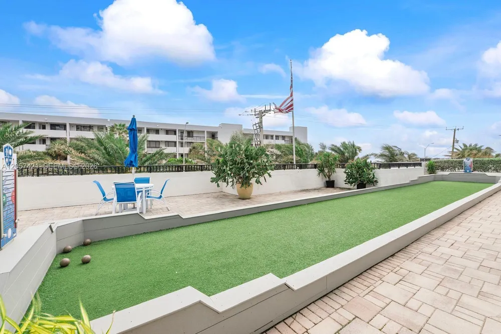 531 Ocean Blvd #1005 Pompano Beach, FL 33062
