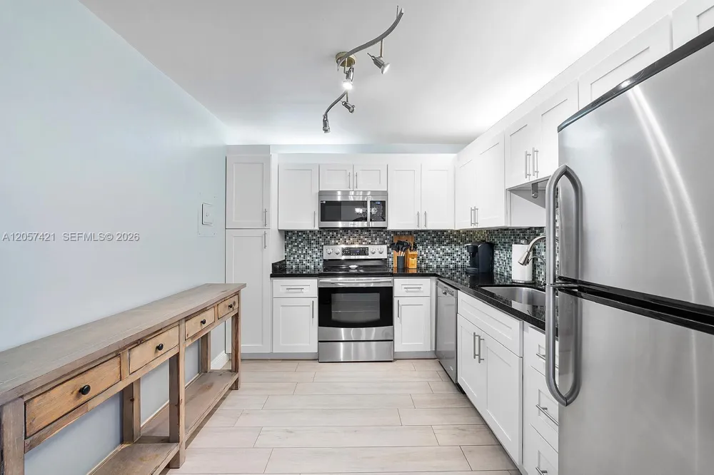 531 Ocean Blvd #1005 Pompano Beach, FL 33062