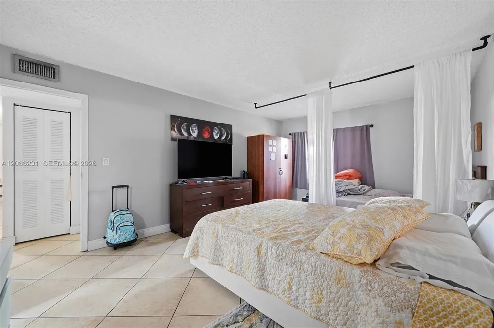 18101 NW 68th Ave #B105 Hialeah, FL 33015