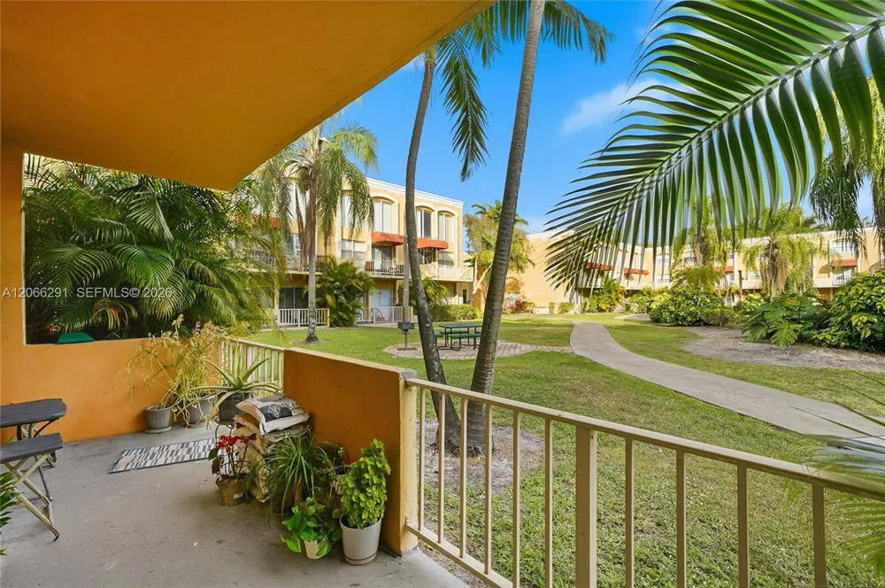 18101 NW 68th Ave #B105 Hialeah, FL 33015