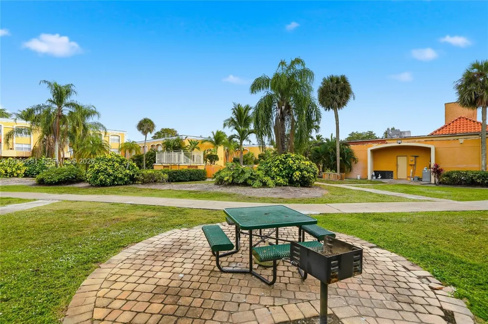 18101 NW 68th Ave #B105 Hialeah, FL 33015