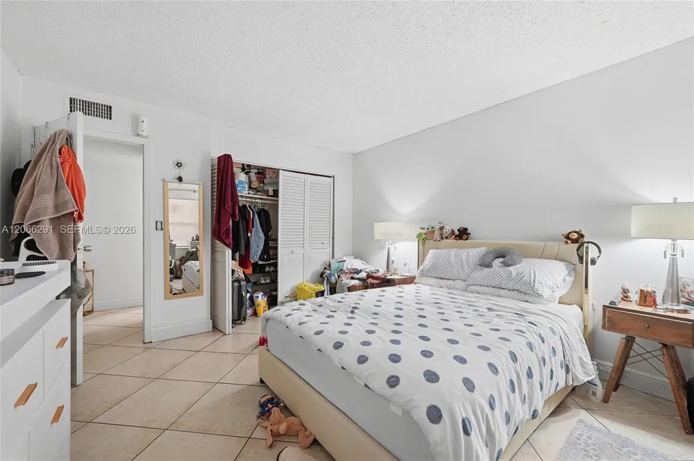 18101 NW 68th Ave #B105 Hialeah, FL 33015