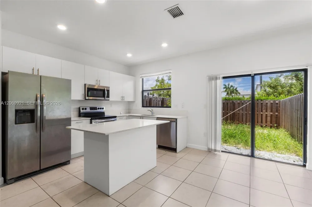 28637 SW 132nd Ct Homestead, FL 33033