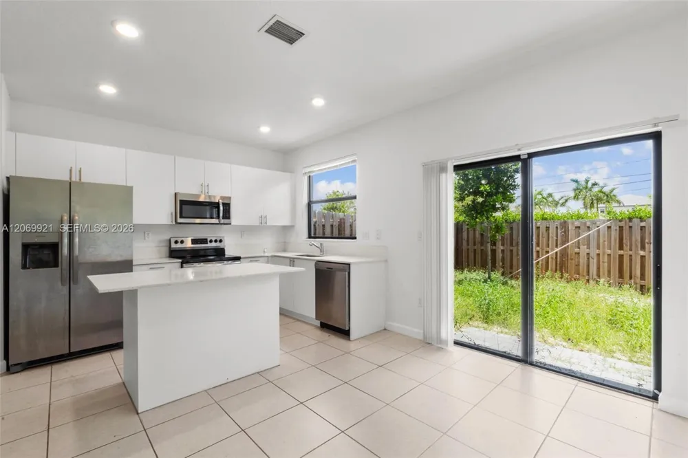 28637 SW 132nd Ct Homestead, FL 33033