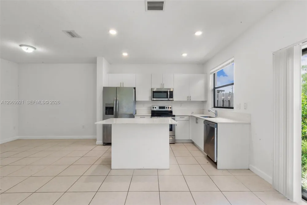 28637 SW 132nd Ct Homestead, FL 33033
