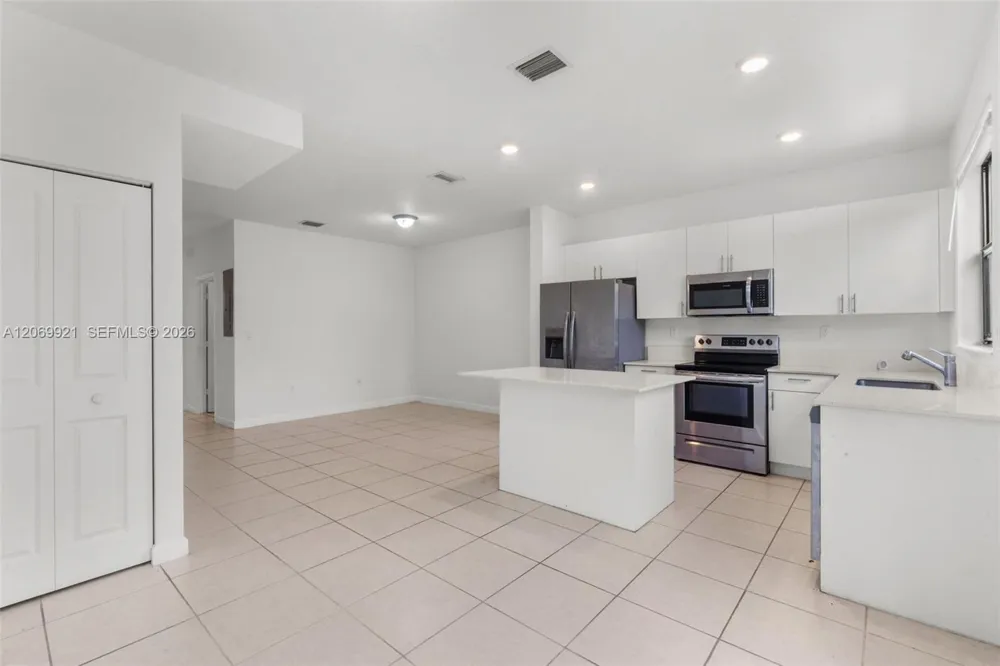28637 SW 132nd Ct Homestead, FL 33033