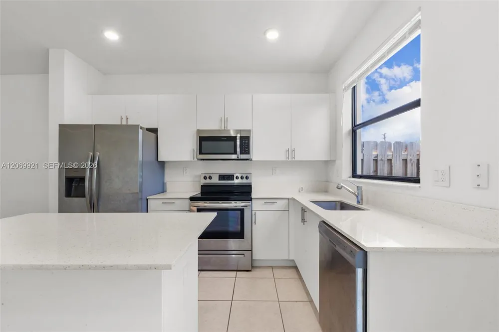28637 SW 132nd Ct Homestead, FL 33033