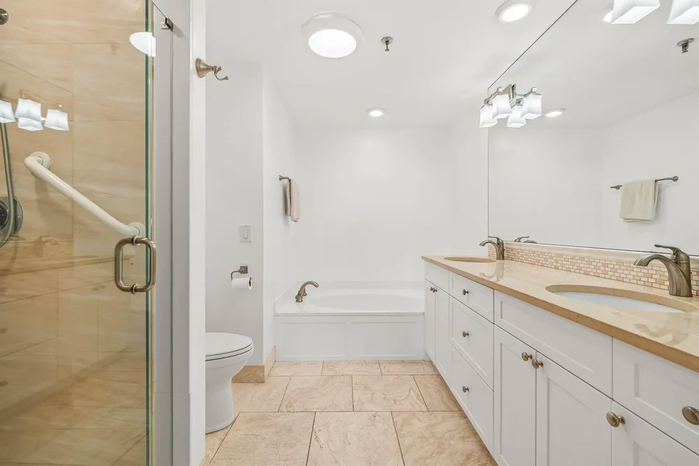 11370 Twelve Oaks Way #418 North Palm Beach, FL 33408