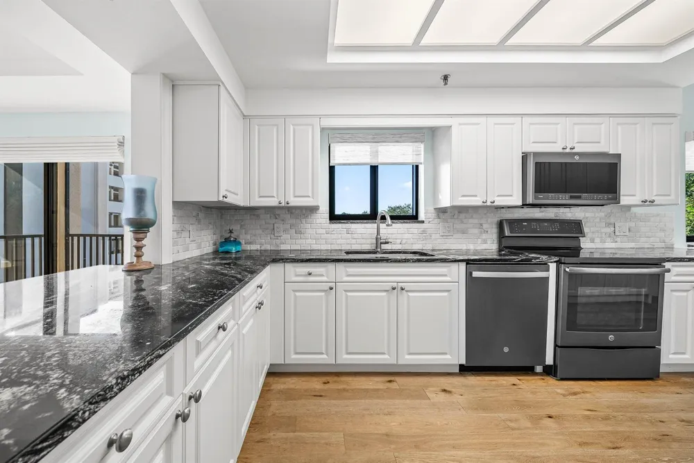 11370 Twelve Oaks Way #418 North Palm Beach, FL 33408