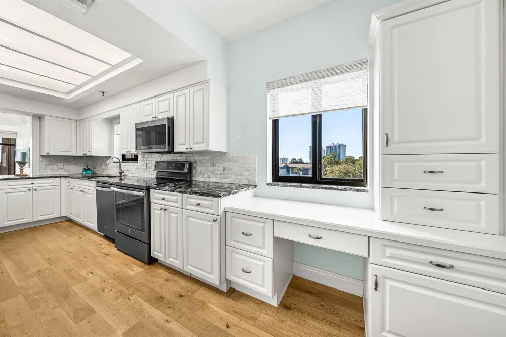 11370 Twelve Oaks Way #418 North Palm Beach, FL 33408