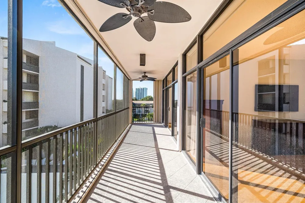 11370 Twelve Oaks Way #418 North Palm Beach, FL 33408