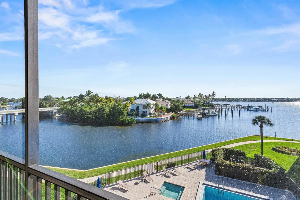 11370 Twelve Oaks Way #418 North Palm Beach, FL 33408