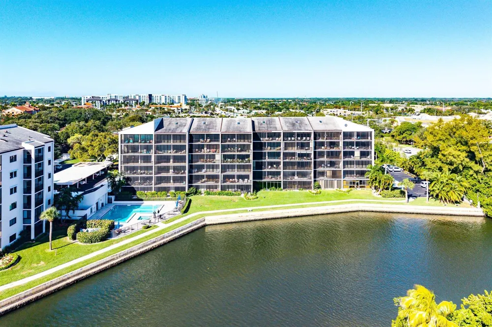 11370 Twelve Oaks Way #418 North Palm Beach, FL 33408