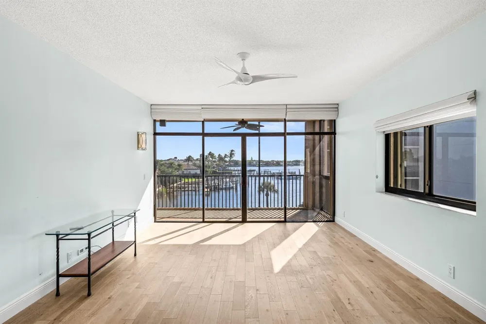 11370 Twelve Oaks Way #418 North Palm Beach, FL 33408
