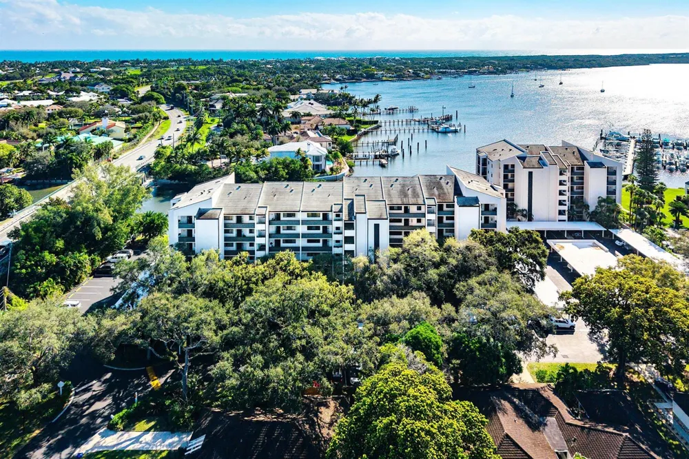 11370 Twelve Oaks Way #418 North Palm Beach, FL 33408