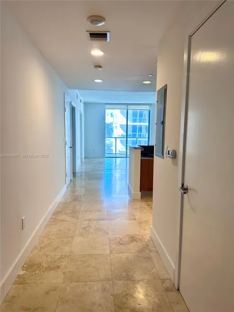 1060 Brickell Ave #1815