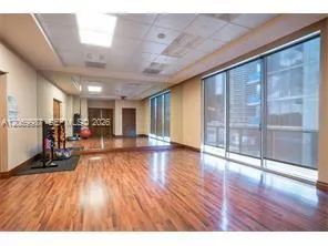 1060 Brickell Ave #1815 Miami, FL 33131