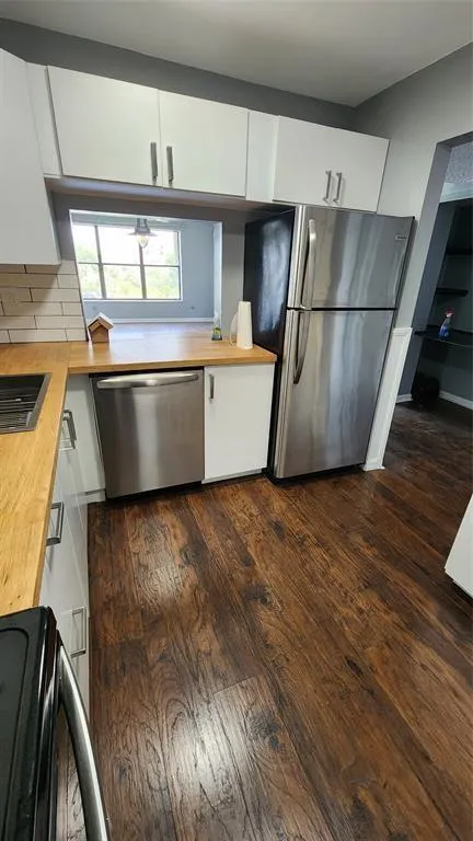 2320 S CYPRESS BEND DRIVE #401