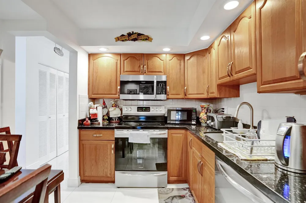 1034 NW 88TH AVENUE #B99 Plantation, FL 33322