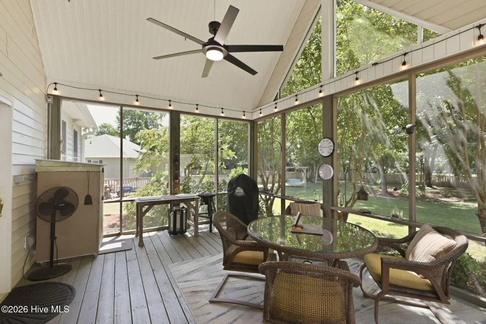 105 Travis Drive Beaufort, NC 28516