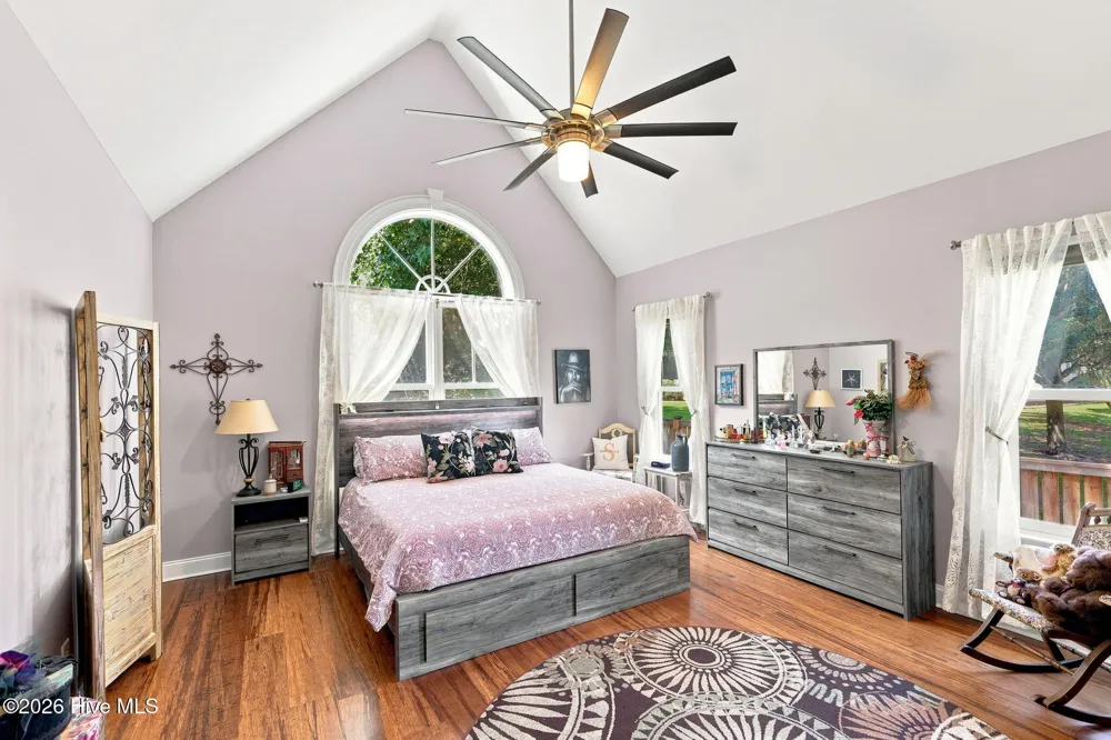 105 Travis Drive Beaufort, NC 28516