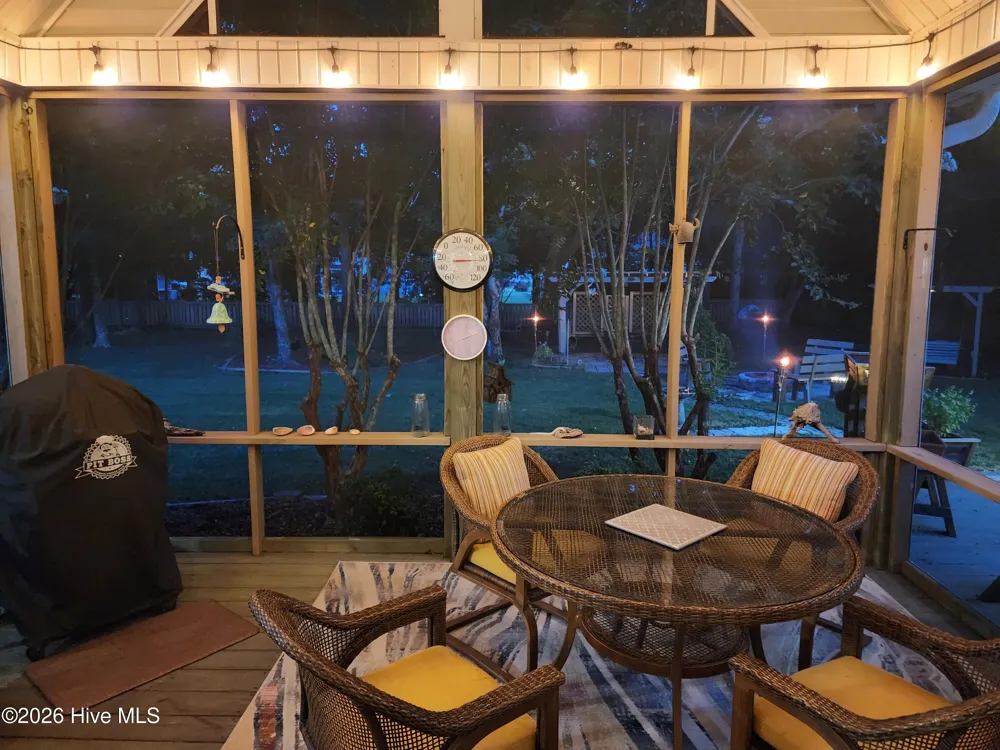 105 Travis Drive Beaufort, NC 28516
