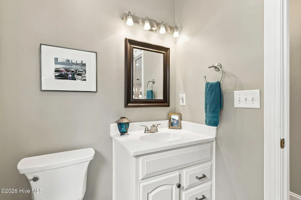 105 Travis Drive Beaufort, NC 28516