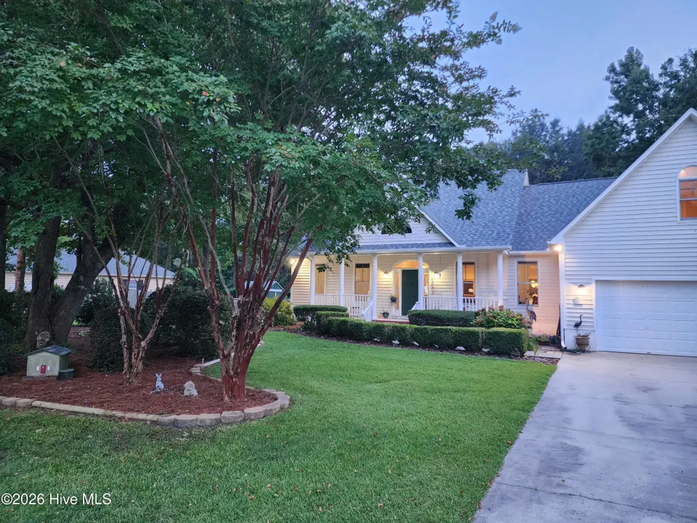 105 Travis Drive Beaufort, NC 28516