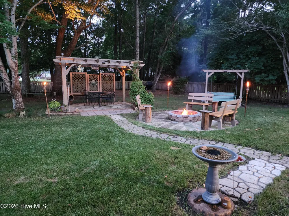 105 Travis Drive Beaufort, NC 28516