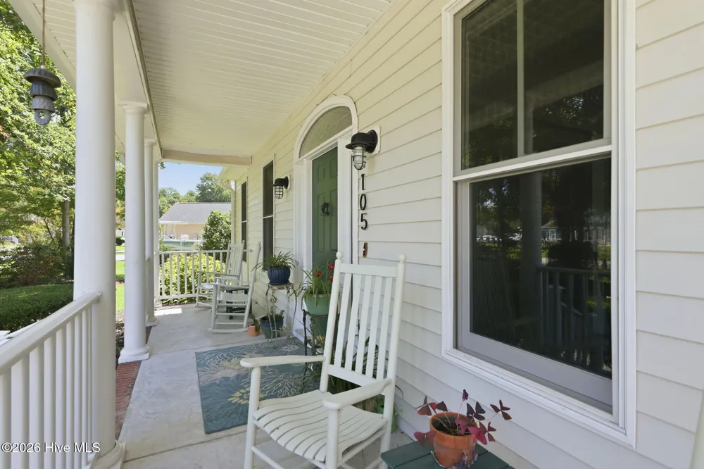 105 Travis Drive Beaufort, NC 28516