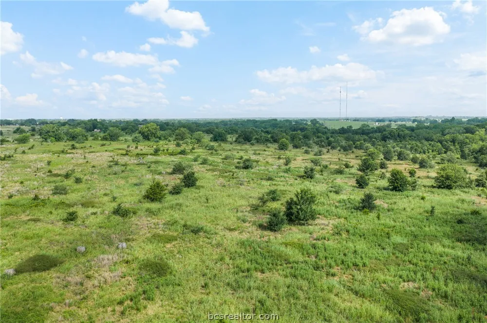 305 County Road 108 Caldwell, TX 77836