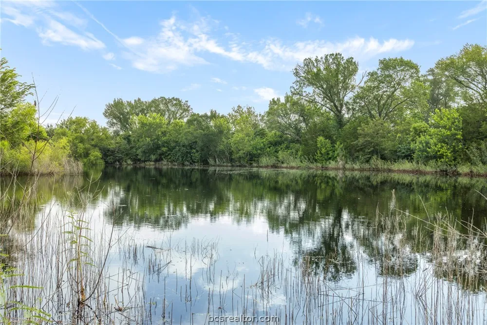 305 County Road 108 Caldwell, TX 77836