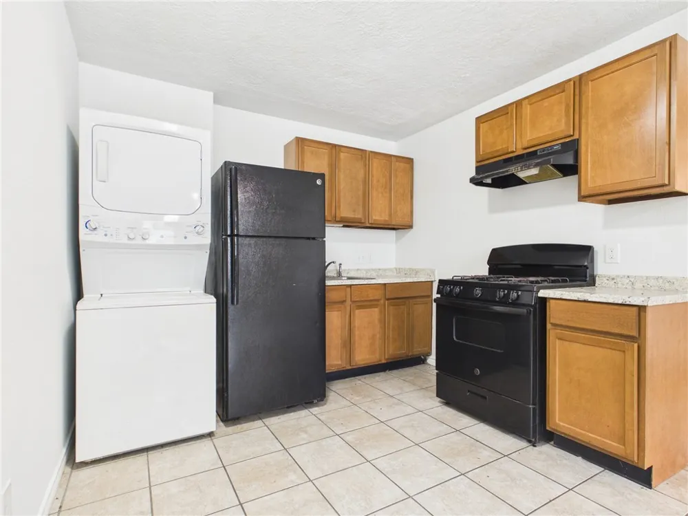 1906 Finfeather Road #B Bryan, TX 77801