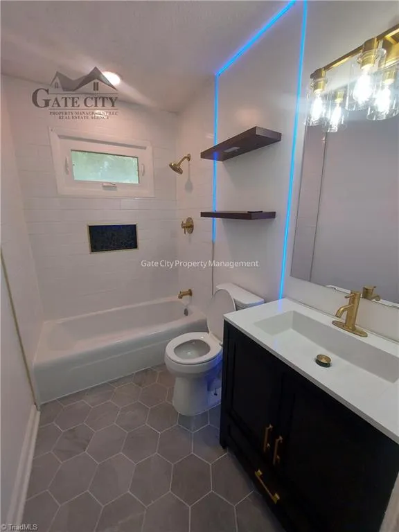 2330 Kersey Street #G Greensboro, NC 27406