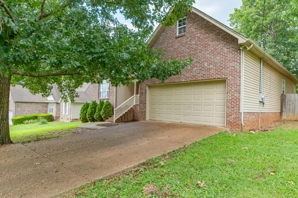 1608 Christi Ave Chapel Hill, TN 37034