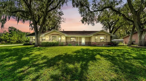 5195 OAKWOOD TRAIL