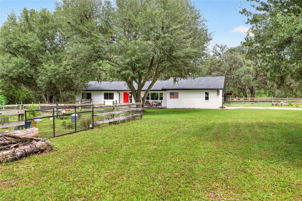11281 CIRCLE M AVENUE Dunnellon, FL 34433
