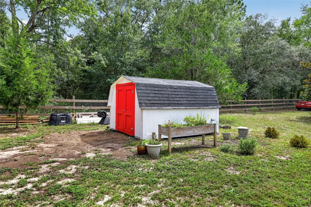 11281 CIRCLE M AVENUE Dunnellon, FL 34433