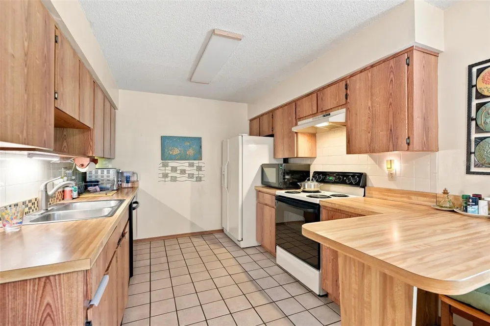 617 MEHLENBACHER ROAD Largo, FL 33770