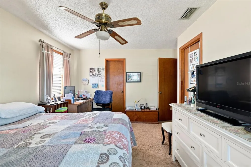 617 MEHLENBACHER ROAD Largo, FL 33770